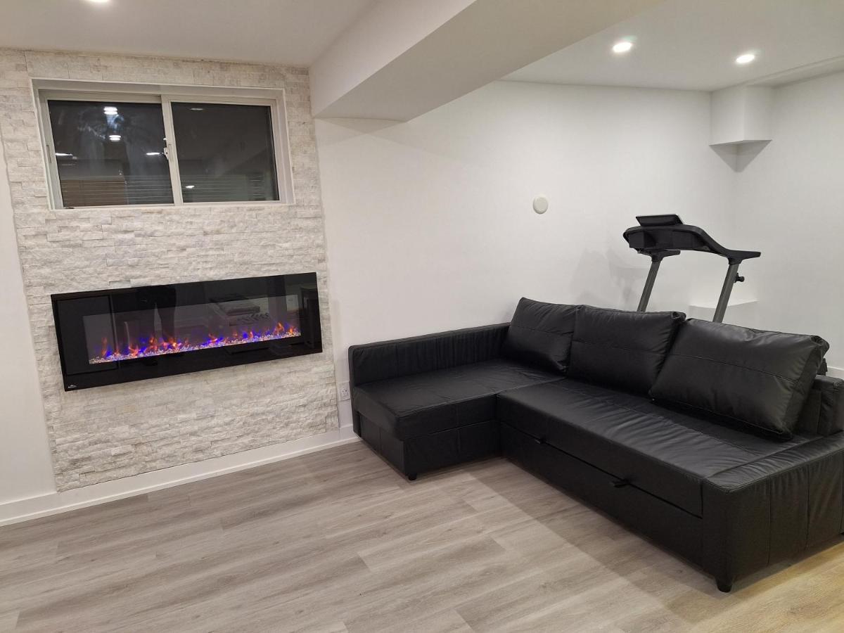 Independent Basement Studio Suite Ottawa Exterior foto